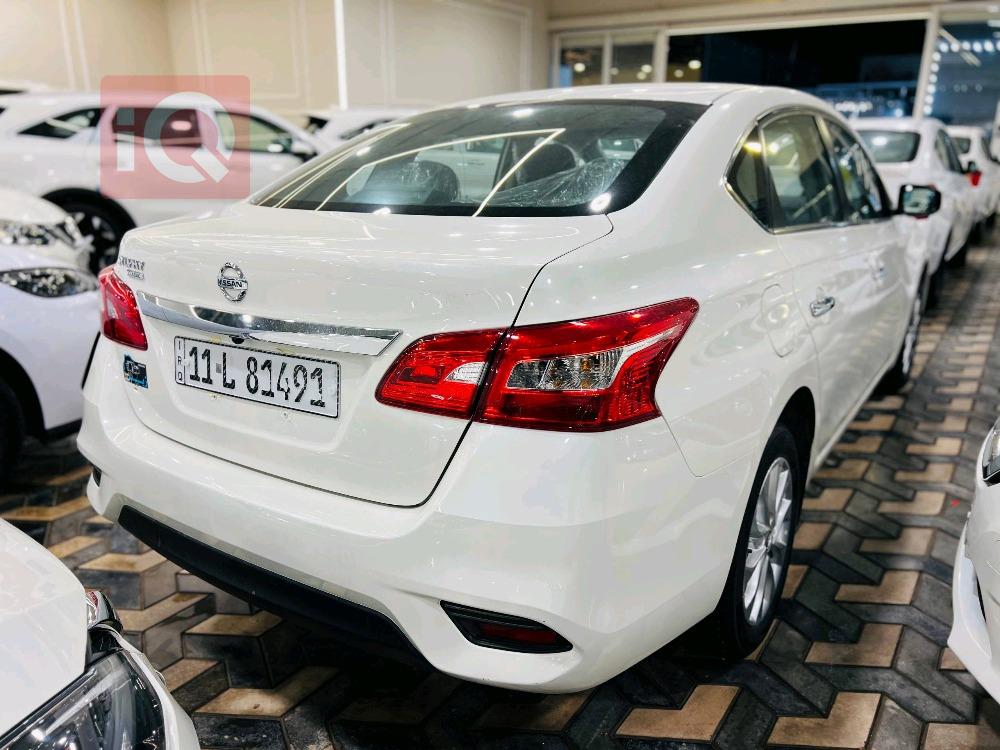 نيسان سنترا